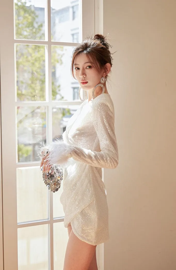 DOLLY Elegant White Crew Neck Long Sleeve Short Sequin Sexy Birthday Dress-LAYLA