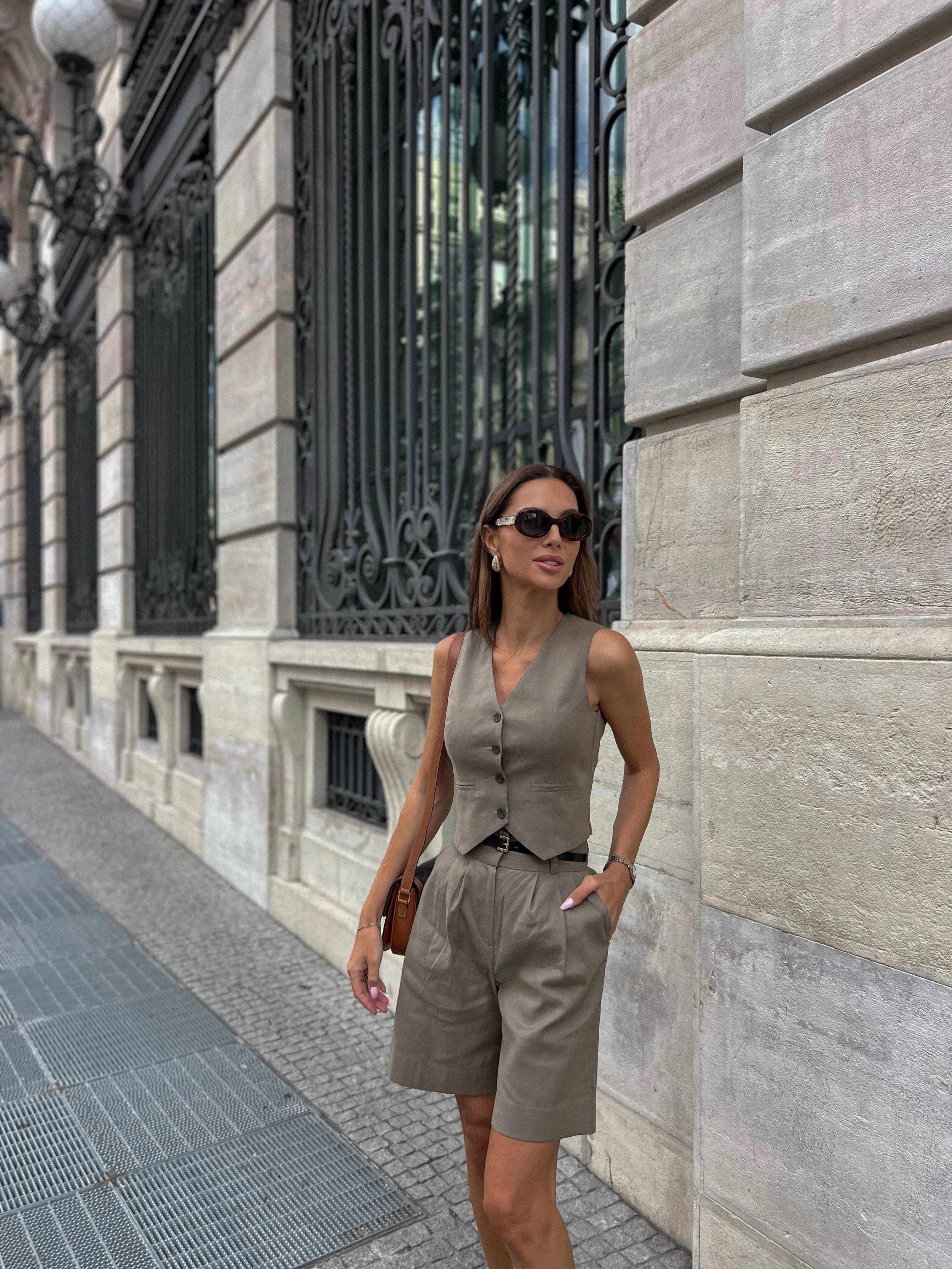 LIV BERMUDA SHORTS